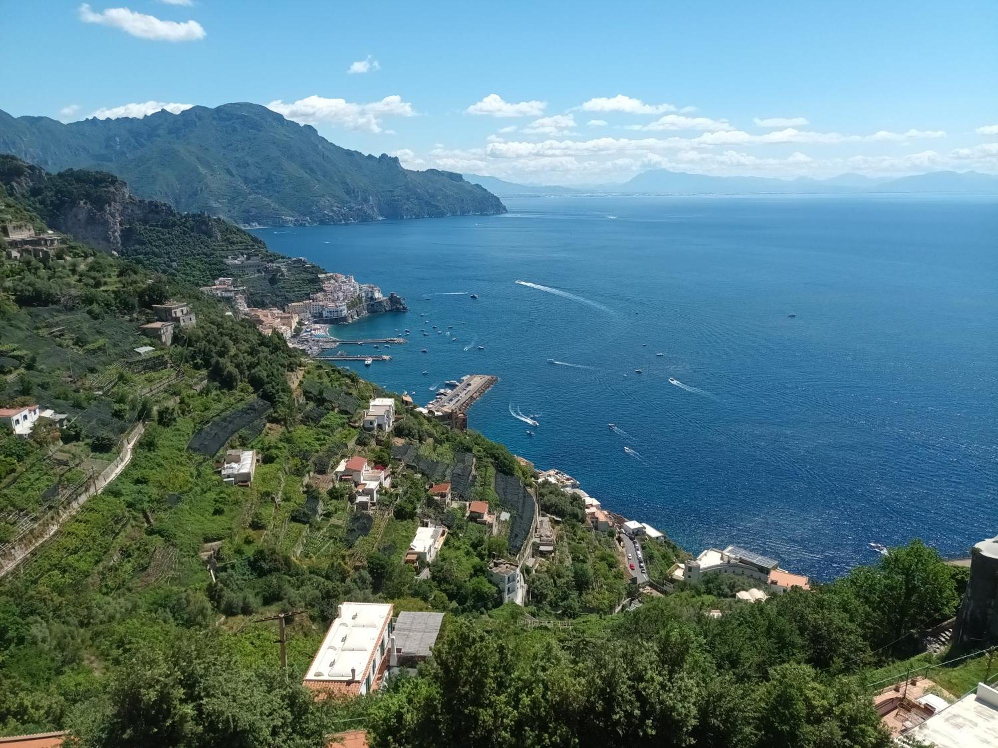 Casa Emi Apartment Amalfi Bagian luar foto