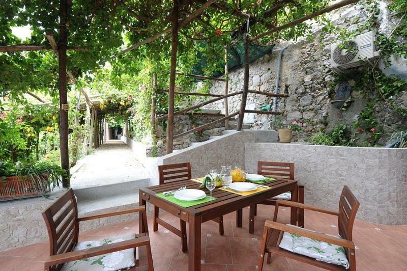 Casa Emi Apartment Amalfi Bagian luar foto
